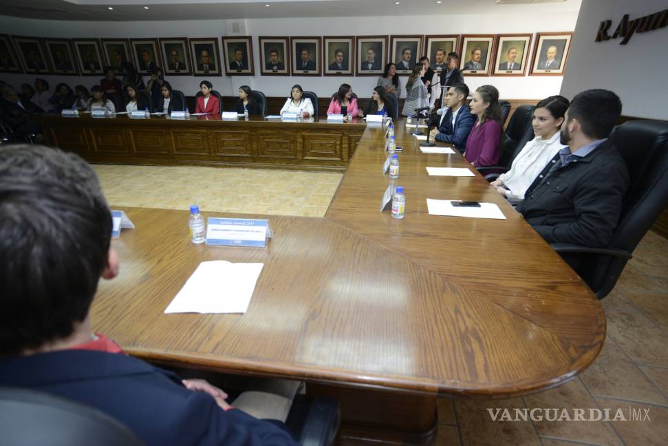 Enfatiza Cabildo Juvenil en el tema del suicidio