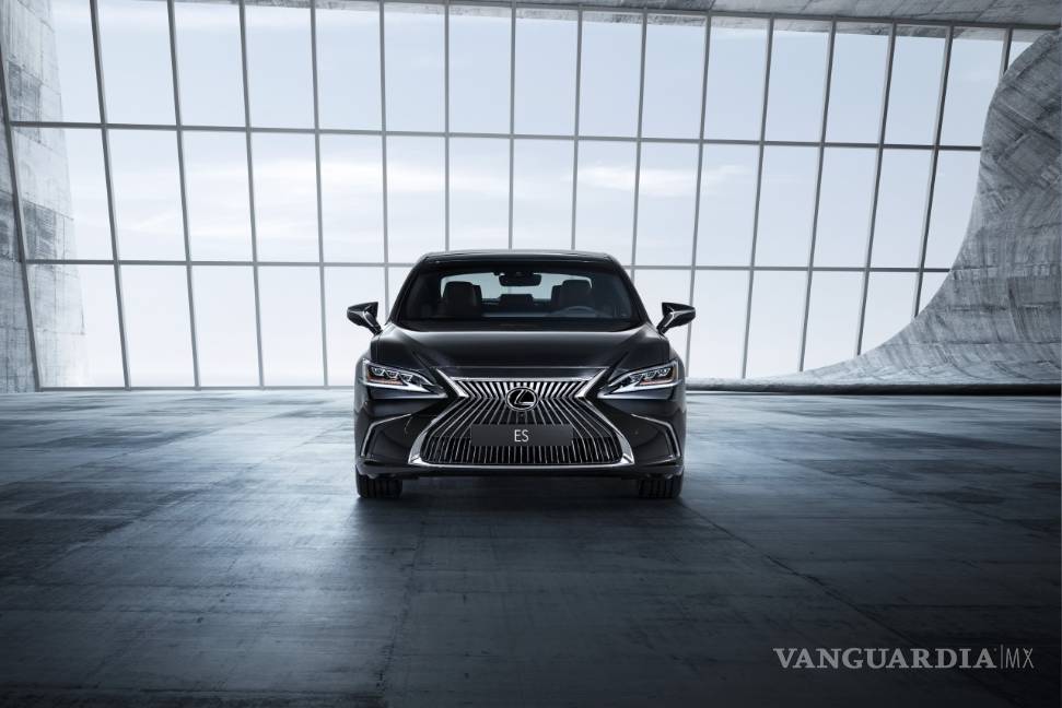 $!El nuevo Lexus ES se presentó en Pekín