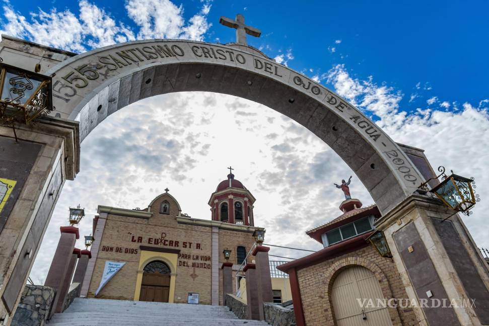 $!Templo de Ojo de Agua en Saltillo, que ya se encuentra haciendo casting para buscar a quien perconificará a Jesús en el tradicional Vía Crucis Viviente de esa parroquia.