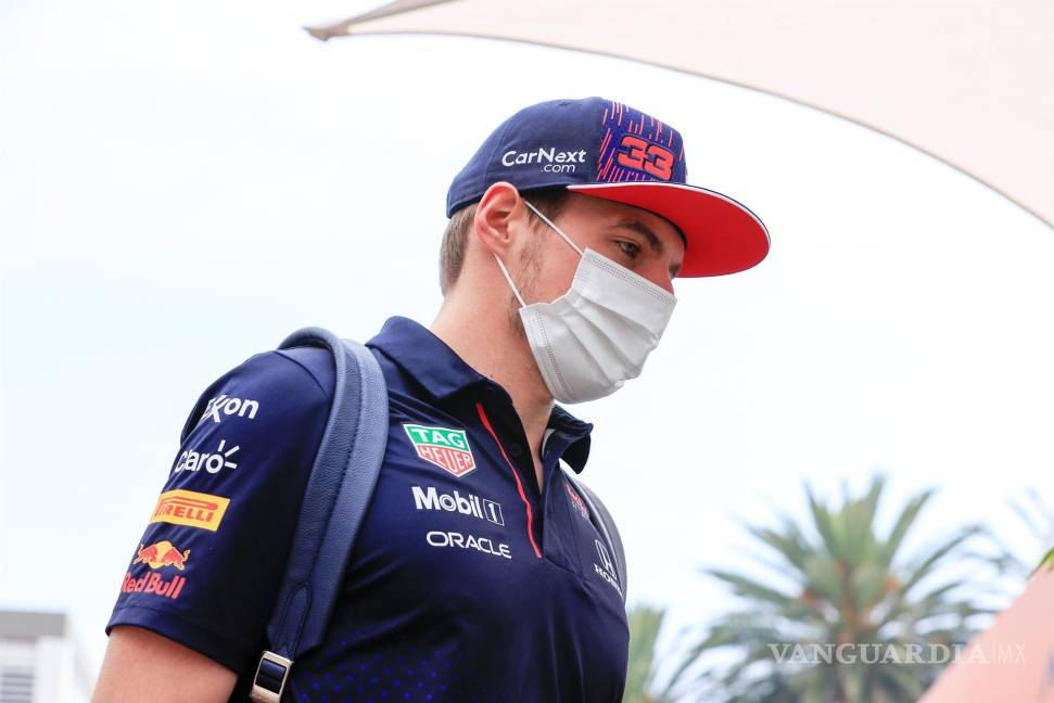 $!El piloto de la escudería Red Bull Max Verstappen a su llegada al autódromo Hermanos Rodríguez en Ciudad de México. EFE/Carlos Ramírez