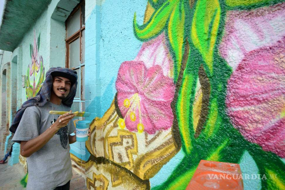 $!Ciudad Mural lleva el arte a las bardas del Águila de Oro