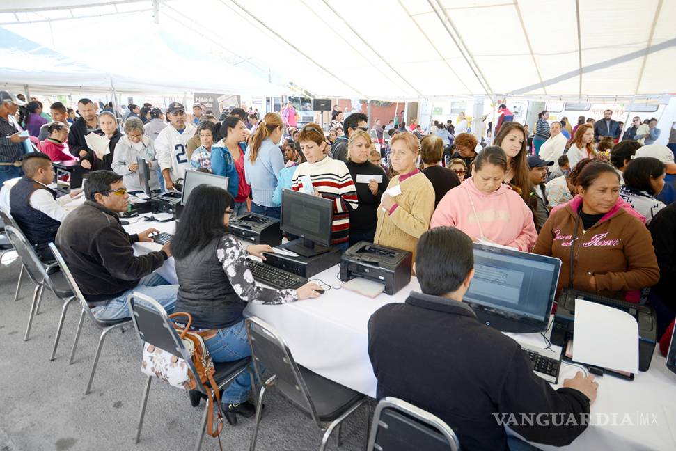 Lleva DIF Coahuila macrobrigada a colonia de la periferia de Saltillo