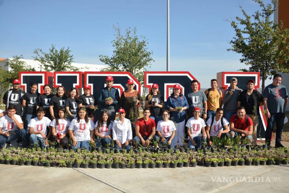 Apoya Tita programa de reforestación en la UPRA