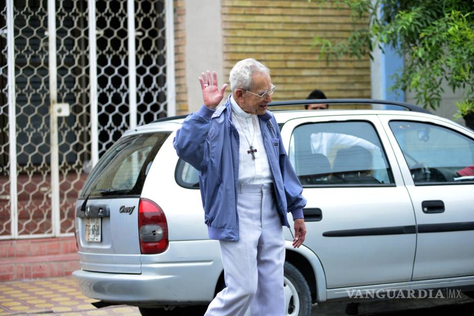 Se recupera de malestar obispo emérito de Saltillo