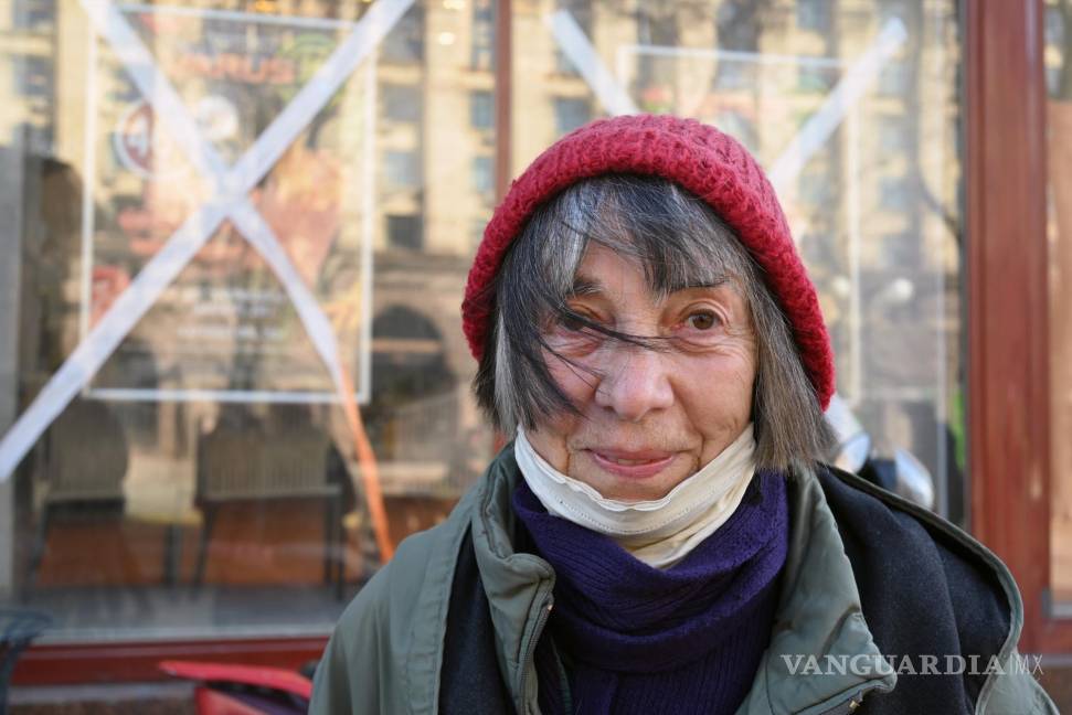 $!En la imagen, Nina, una física que vive en la plaza de la Independencia. EFE/Ignacio Ortega