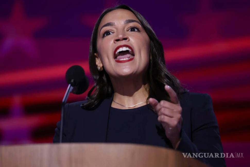 $!La congresista Alexandria Ocasio-Cortez, celebró una serie de mitines en Texas para atraer el voto latino.