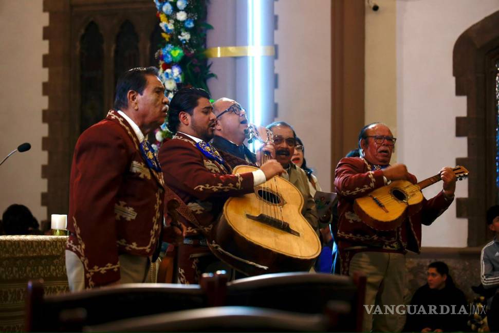 $!El mariachi entonó las tradicionales “Mañanitas” en honor a la Virgen de Guadalupe tras la ceremonia principal.