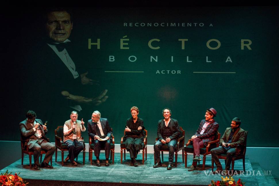 $!Héctor Bonilla ve en López Obrador una bondad férrea y honradez a toda prueba