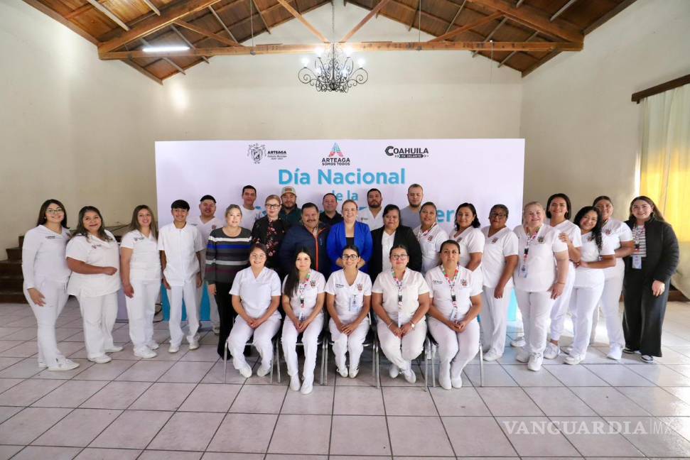 $!Reconoce Ayuntamiento de Arteaga la labor de enfermeras y enfermeros en su día