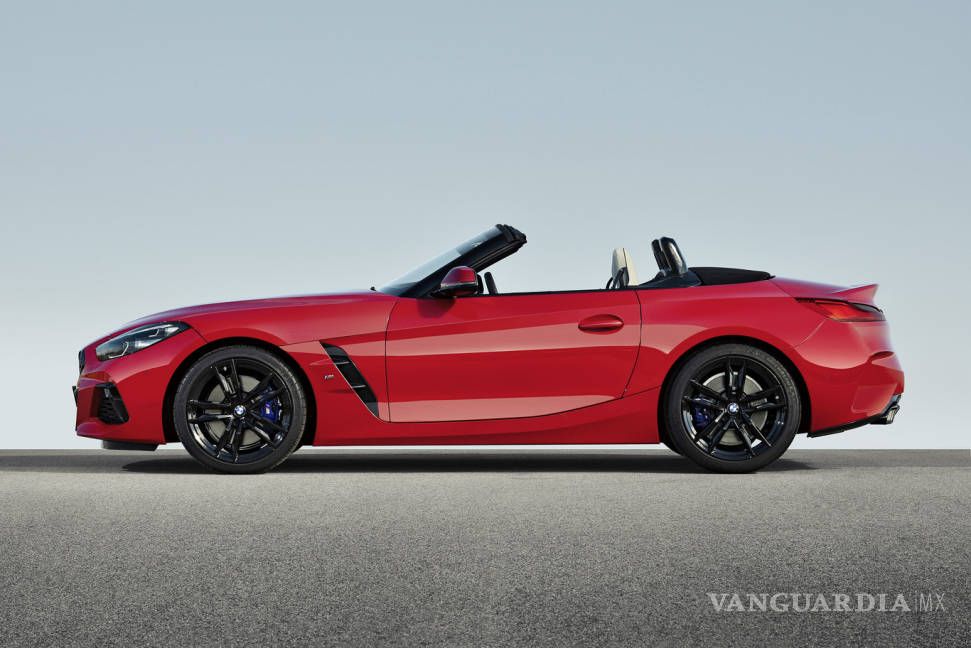 $!BMW Z4: una nueva generación que viene por los amantes de la diversión a techo abierto