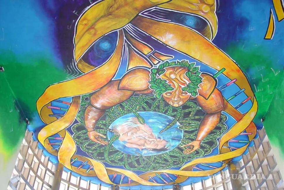 $!“La medicina, apoyo al génesis humano”, obra de Rosa Inés Martínez de Valle, 2001. Integra ciencia y mitología en el Hospital Universitario.