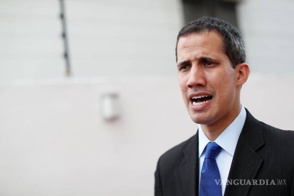 Alto mando militar de la Fuerza Aérea de Venezuela reconoce a Guaidó como presidente