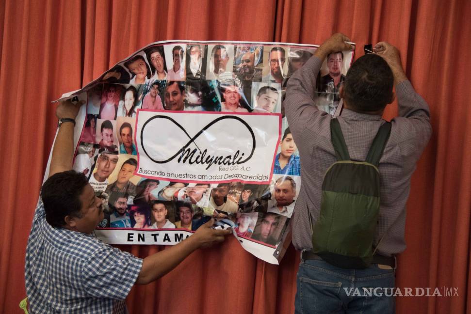 $!Reclaman a Felipe Calderón y Enrique Peña Nieto por los más de 37 mil desaparecidos en México