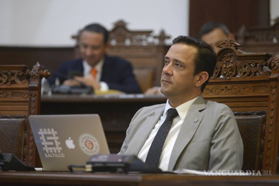 Propone diputado revisar la nómina del Congreso del Estado