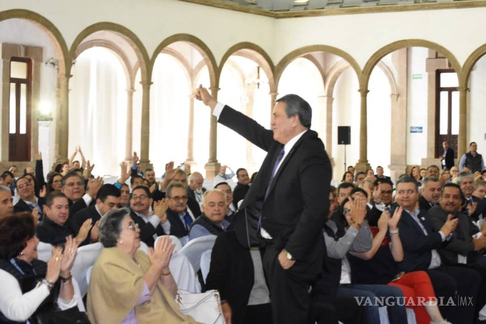 $!El saltillense Armando Prado rinde protesta como presidente del Colegio Nacional del Notariado Mexicano