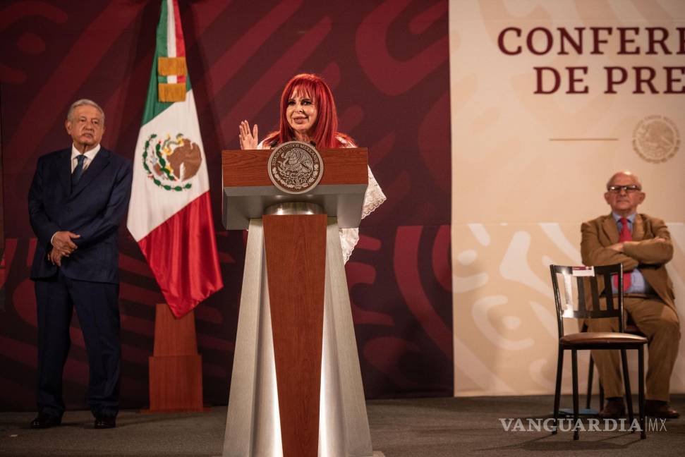 $!Layda Sansores San Román, gobernadora de Campeche, acompañó al presidente en su conferencia matutina | Foto: Cuartoscuro