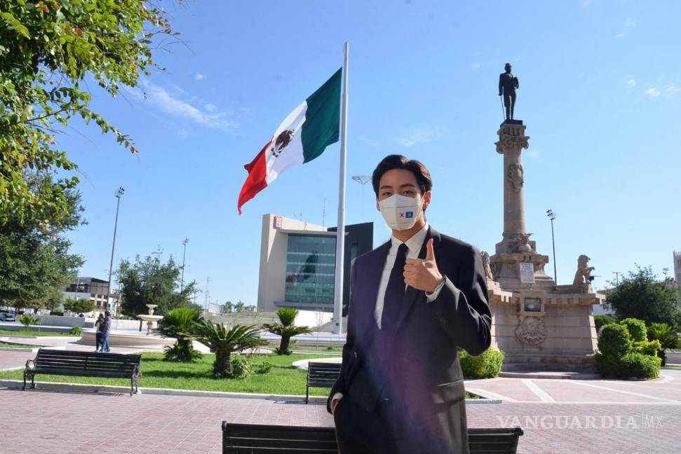 $!¡BTS de turistas en Torreón! fans se divierten con ‘memes’ de la banda