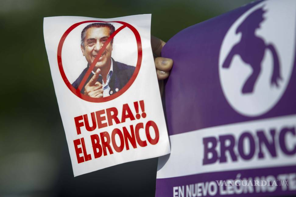 $!Reaparece 'El Bronco' en el Palacio de Gobierno de Nuevo León