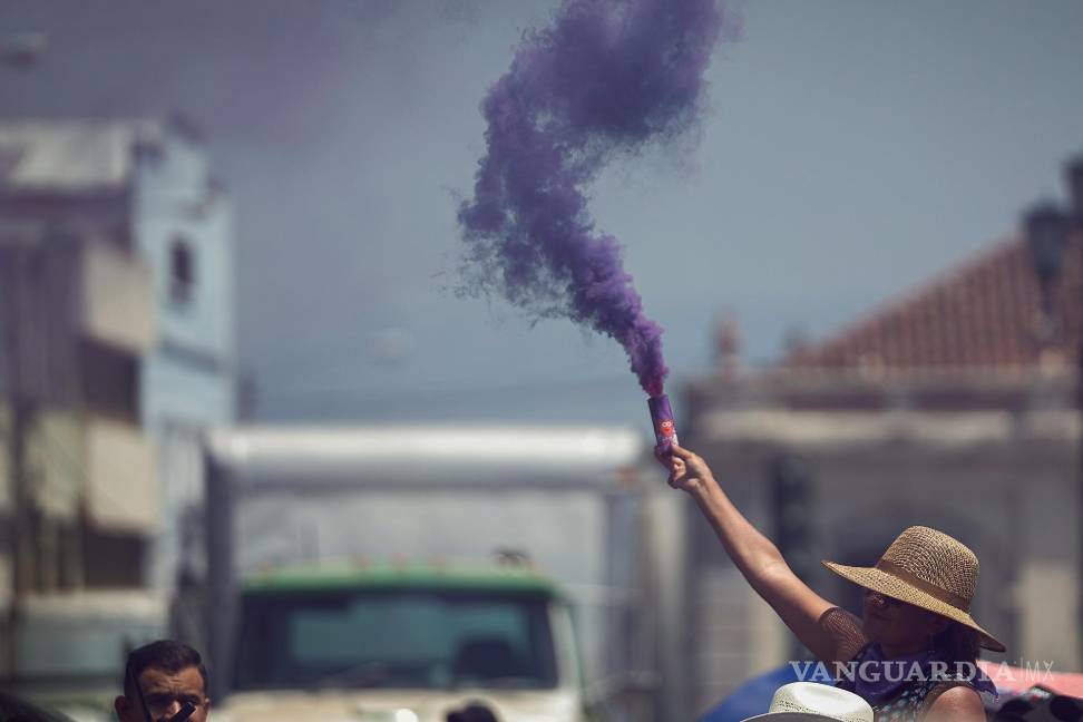 Mujeres alzan su voz en todo el para defender sus derechos y contra la violencia y la impunidad (fotos)