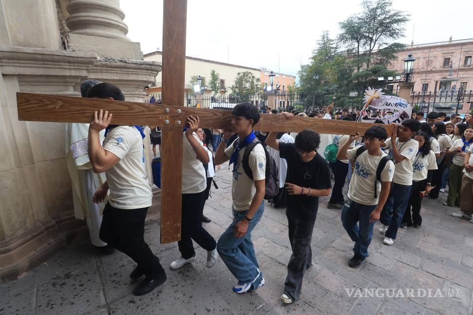 $!La jornada, celebrada anualmente y organizada en esta ocasión por la Vicaría del Centro, se centró en la reflexión, la oración y la convivencia.