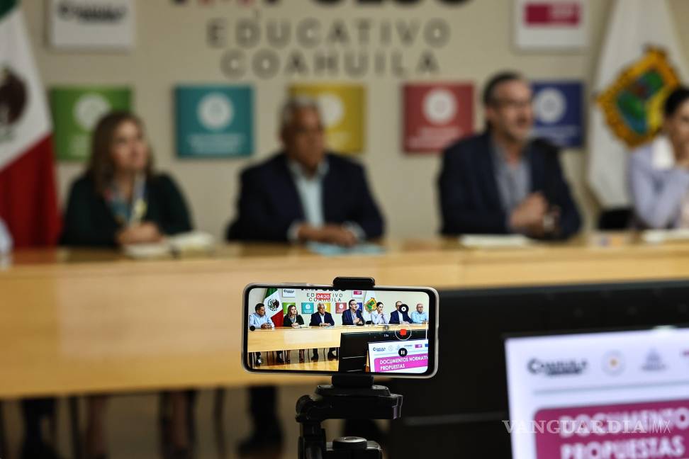 $!La Secretaría de Educación de Coahuila entregó nuevos RVOE a instituciones particulares del estado.