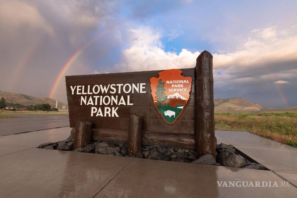 $!Yellowstone recibe a más de 3 millones de visitantes todos los años que vienen de todas partes del mundo. EFE/National Park Service