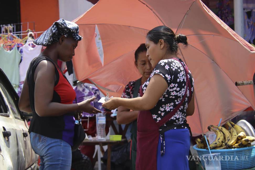 $!Los migrantes centroamericanos y suramericanos han decidido no avanzar hacia el norte de México por temor a secuestros, extorsiones.