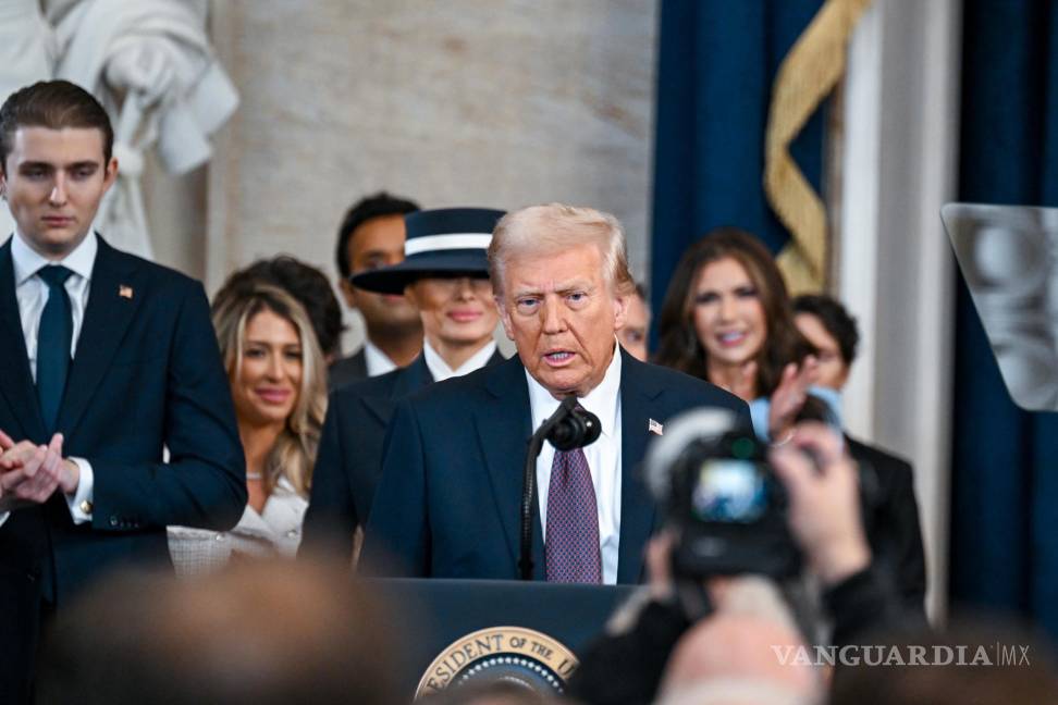 $!El presidente de Estados Unidos, Donald Trump, habla después de ser juramentado durante la ceremonia de investidura de Donald Trump como el 47 ° presidente.