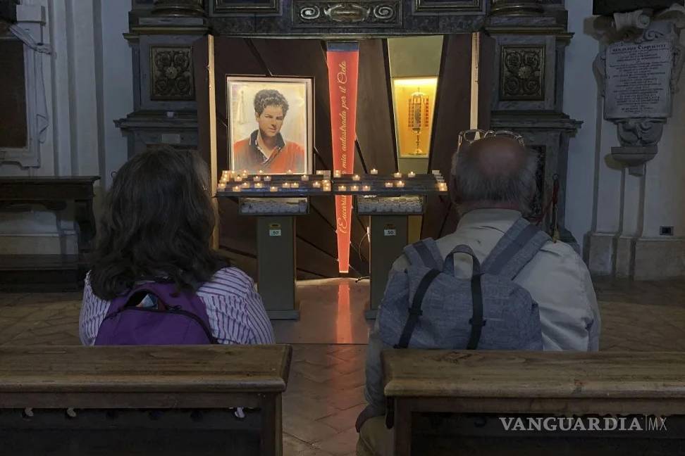 $!Lugar de peregrinaje de miles de fieles y turistas para ver la tumba del adolescente Carlo Acutis, conocido como el ‘santo milenial’.