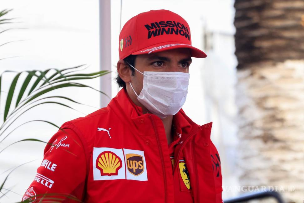 $!El español Carlos Sainz de Ferrari llega hoy, al Gran Premio de Fórmula Uno de México que se realiza en el Autódromo Hermanos Rodríguez en Ciudad de México