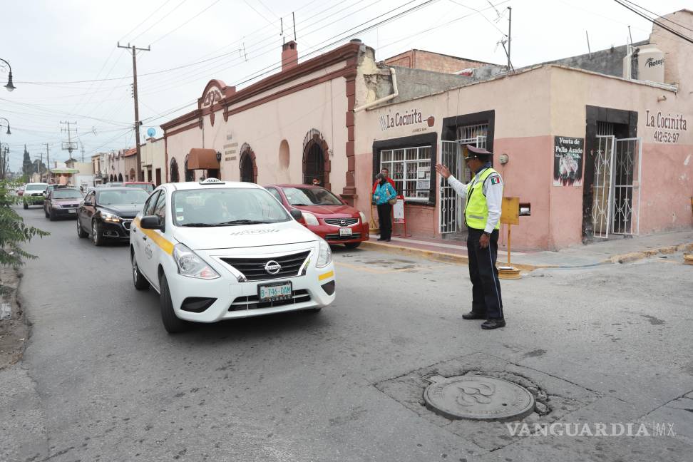 $!Los automovilistas deben utilizar rutas alternas o extremar precauciones en la zona.