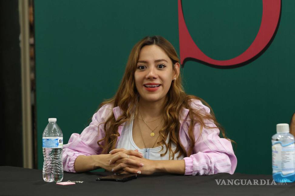 $!Alejandra Iturbe, nadadora de aguas abiertas, compartió su experiencia en competencias internacionales y su enfoque en seguir alcanzando nuevas metas.