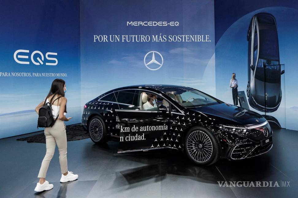 $!Aspecto del nuevo EQS eléctrico de Mercedes Benz, una de las novedades que se pueden ver en Automobile, el Salón Internacional del Automóvil de Barcelona. EFE/Quique García