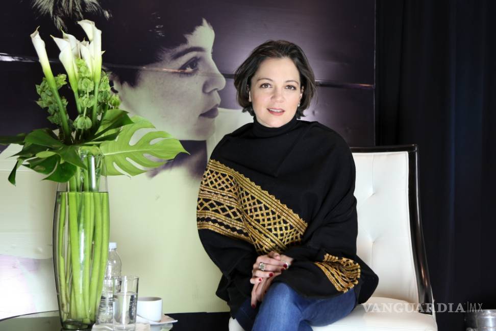 $!"Hasta la raíz" invita a conocer el proceso de grabación de Natalia Lafourcade