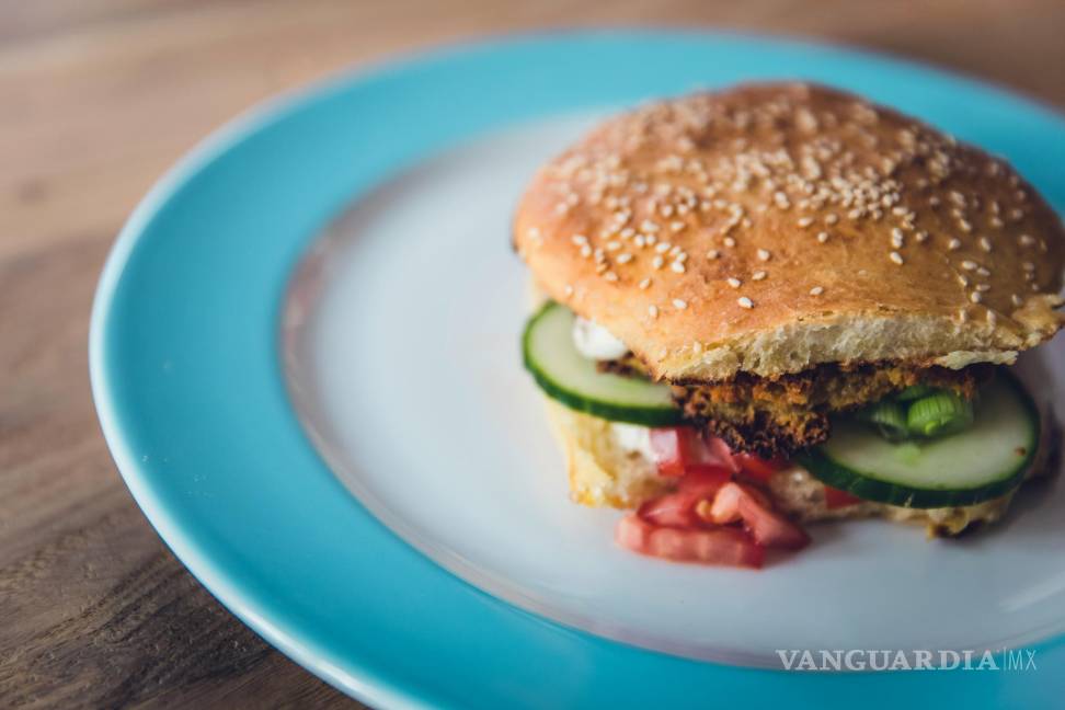 $!Imagen ilustrativa de una hamburguesa vegetariana de garbanzos.