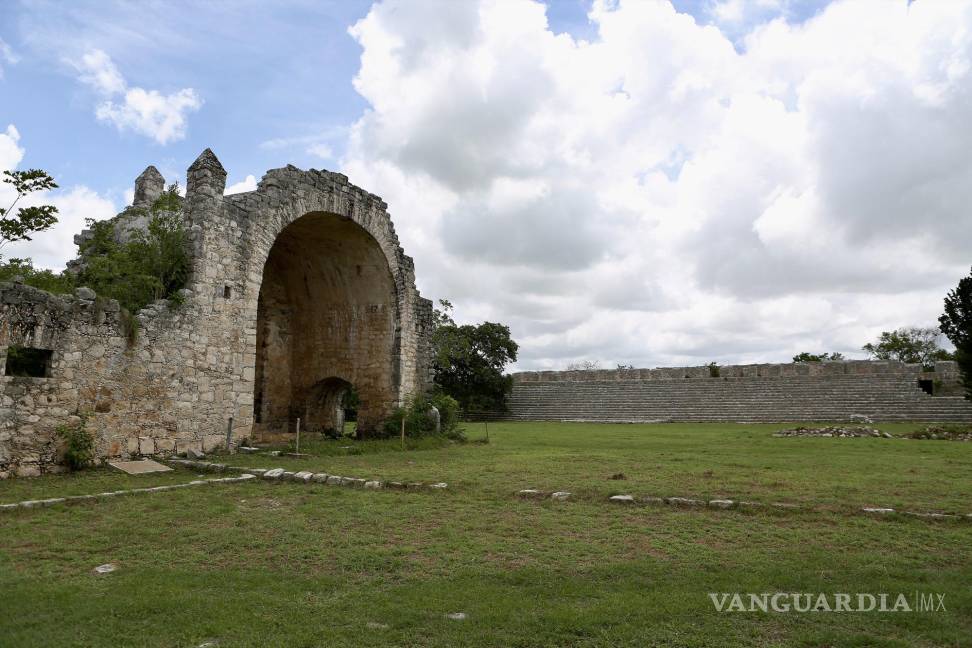 $!Vista de la zona arqueológica Dzibilchaltun en el ejido de Chablekal, estado de Yucatán (México).