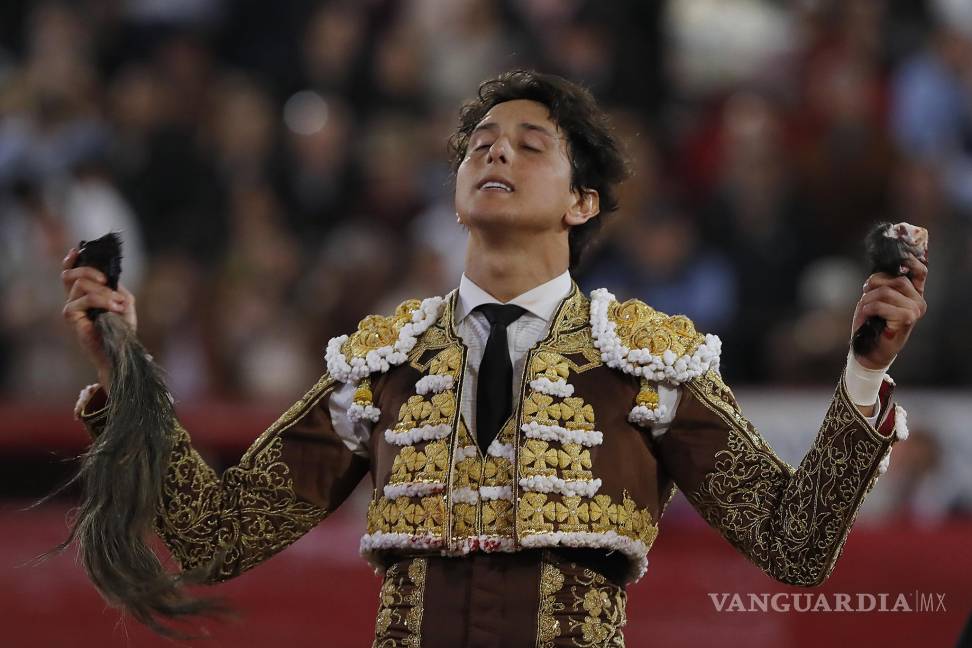 $!Mientras Roca Rey se llevó el triunfo, Joselito Adame y Arturo Gilio II no lograron conquistar a los asistentes.