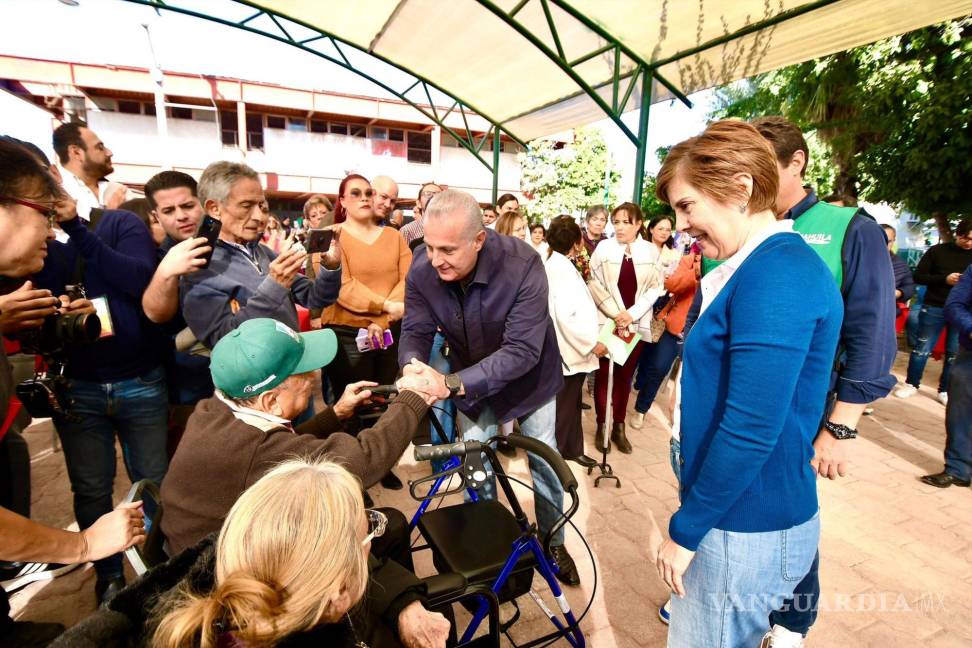 $!Personas en situación vulnerable reciben aparatos de movilidad, mejorando su independencia y calidad de vida.