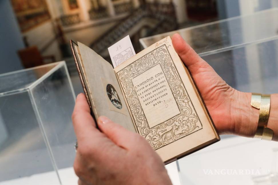 Varias ediciones antiguas del Quijote de Miguel de Cervantes se subastan en París