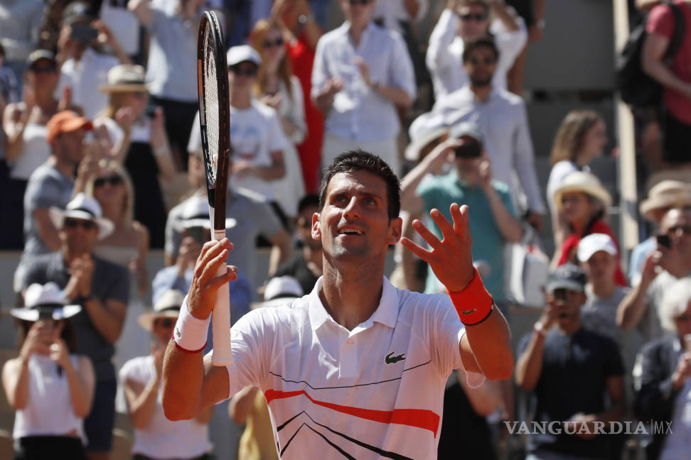 $!Djokovic ya está en octavos de Roland Garros