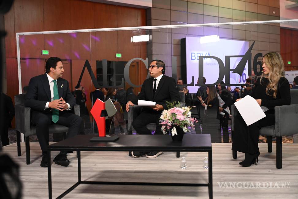 $!La revista Alcaldes de México entrega este galardón desde hace 15 años a municipios y estados con administraciones ejemplares en el país.