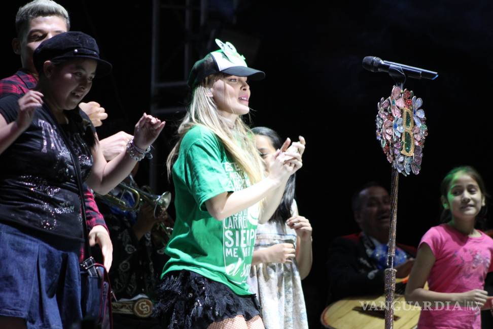 $!Belinda cierra el festival La Calle es de Todos