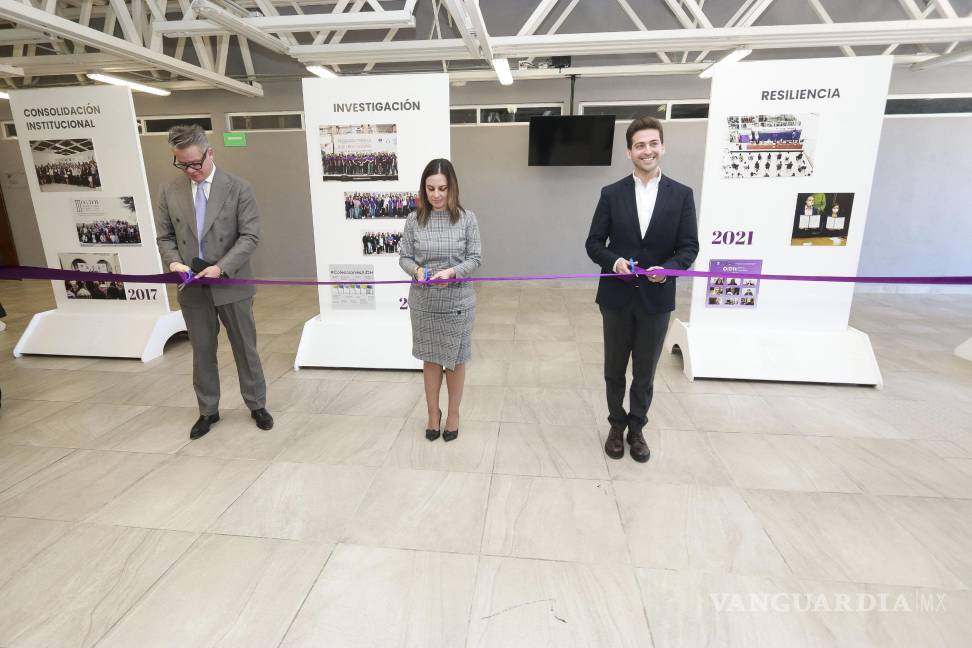 $!Una fotogalería fue inaugurada como parte de los festejos del décimo aniversario de la AIDH.