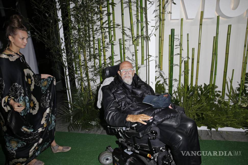 $!El artista estadounidense Chuck Close asiste a la 'Fiesta en el Jardín 2015' del Museo de Arte Moderno de Nueva York en 2015. EFE/PETER FOLEY