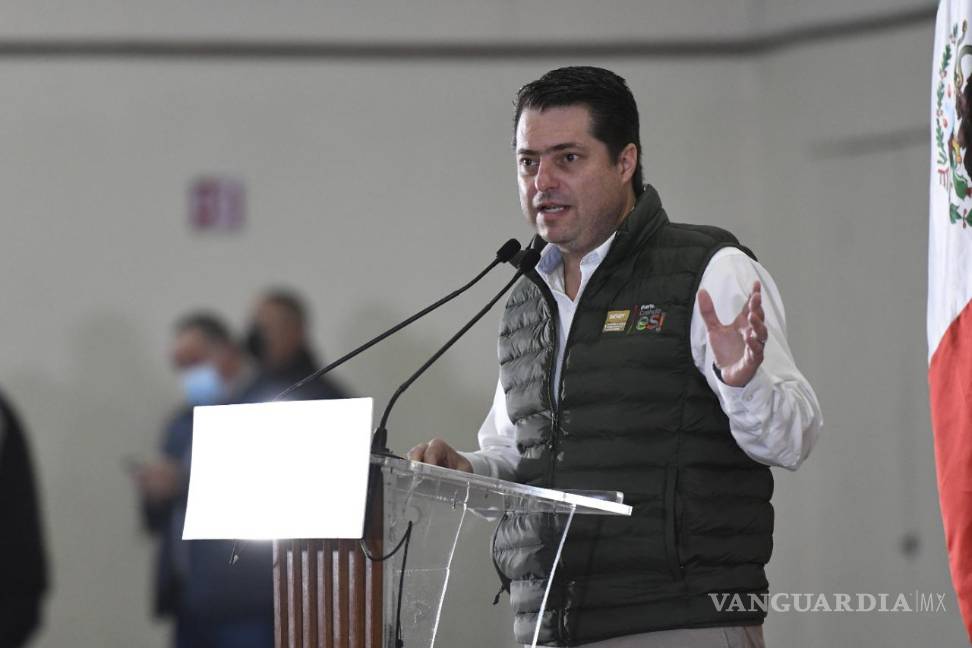 Entregan más de 200 escrituras a familias de la región sureste de Coahuila