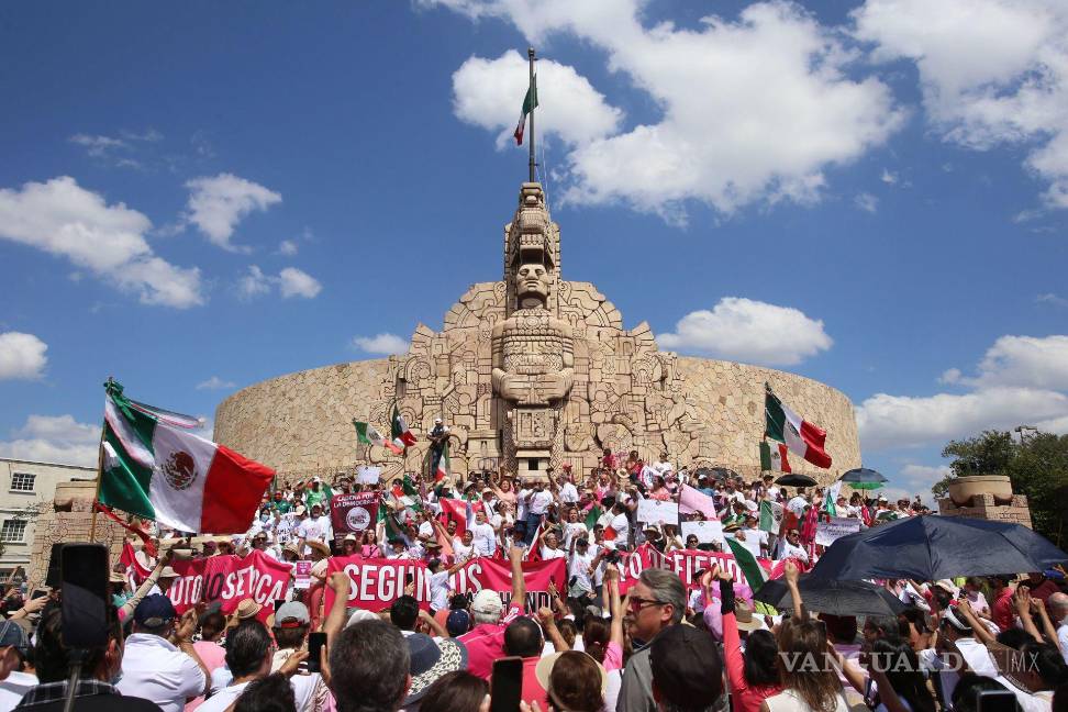 Así toman las calles y plazas miles de mexicanos para defender al INE (Fotos)