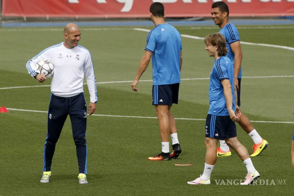 $!“Me falta mucho para ser un entrenador importante”: Zidane