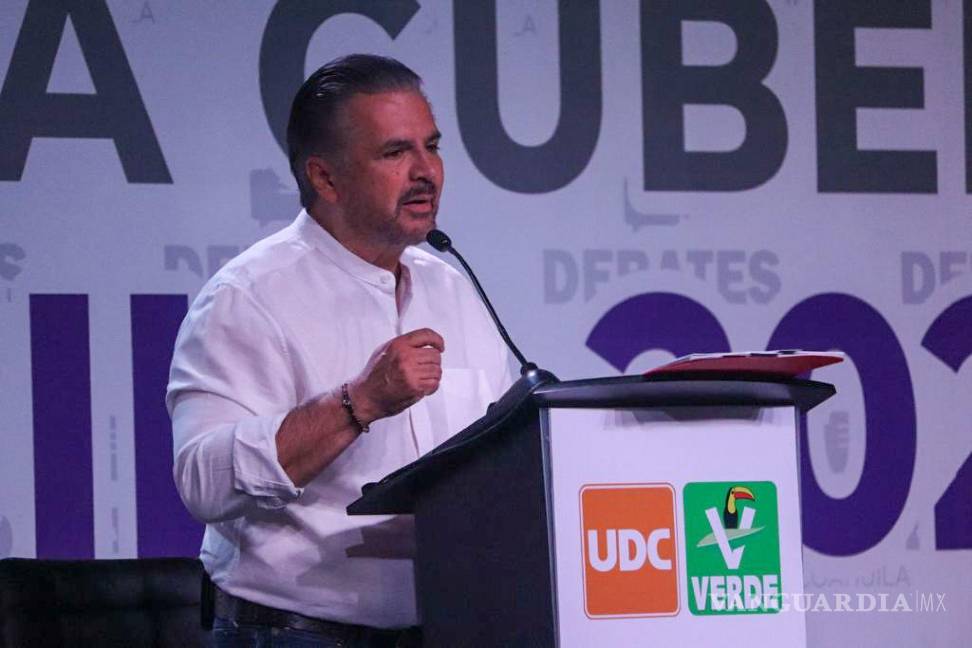 $!Lenin Pérez participa en el segundo debate electoral del proceso para elegir al próximo gobernador de Coahuila.