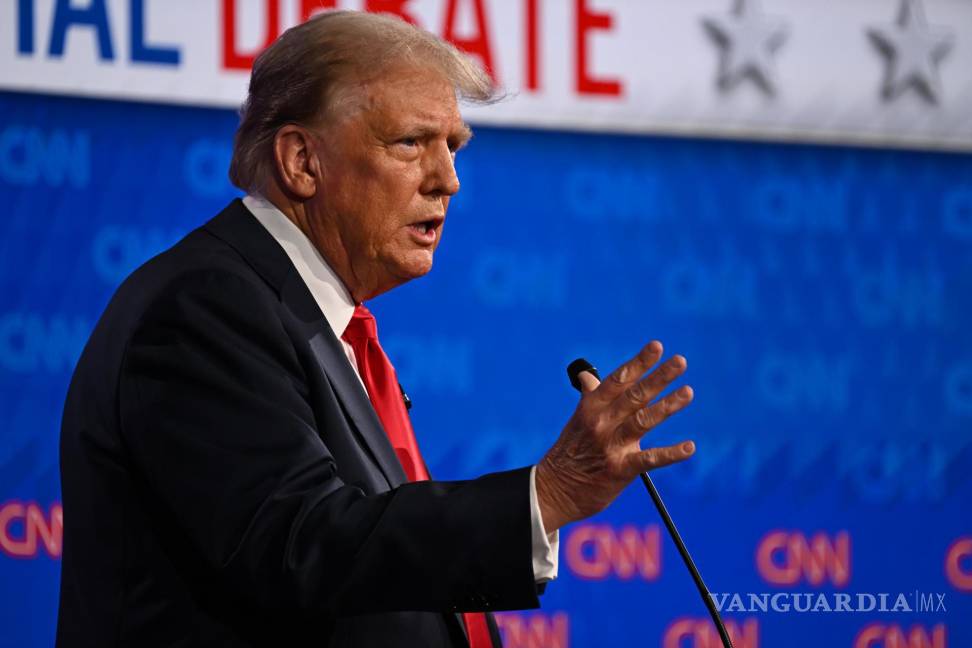$!El expresidente estadounidense Donald Trump durante el primer debate srumbo aelecciones presidenciales de 2024 en Atlanta, Georgia.
