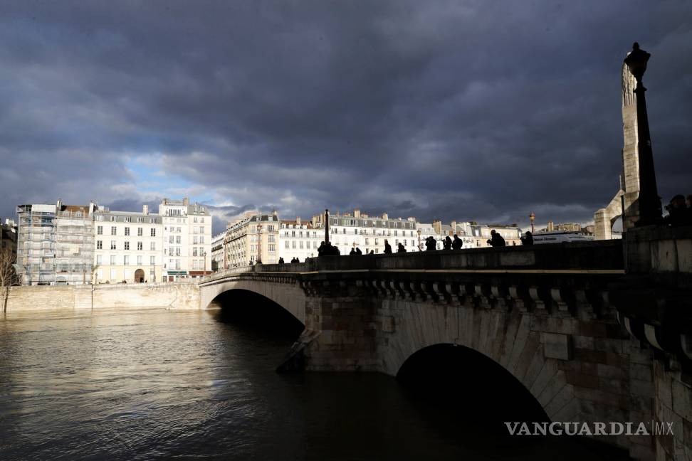 $!Río Sena se desborda inundando París (Fotos)